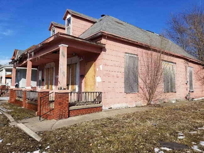 Building Photo - OWNER Finance Home with 10% DOWN