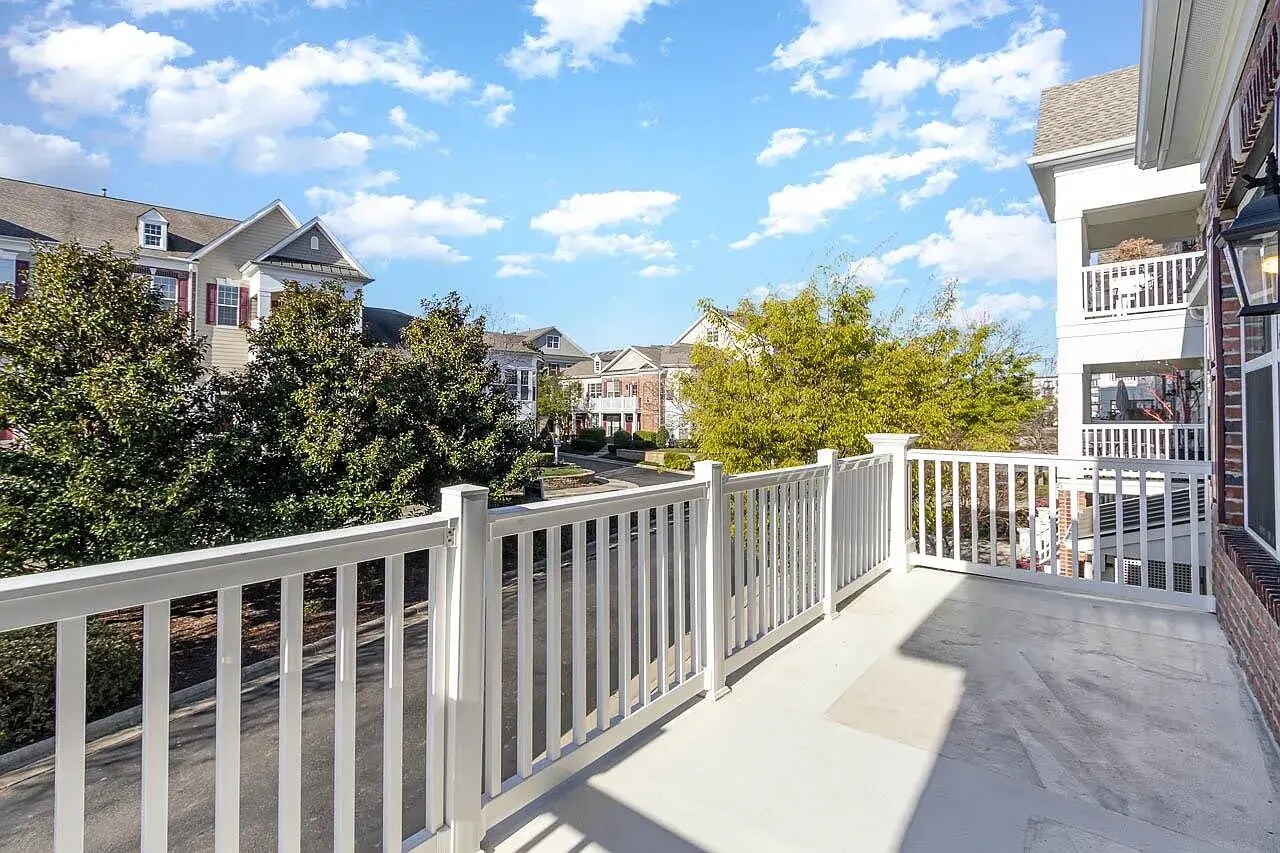 Living Room Balcony - 10420 Sablewood Dr