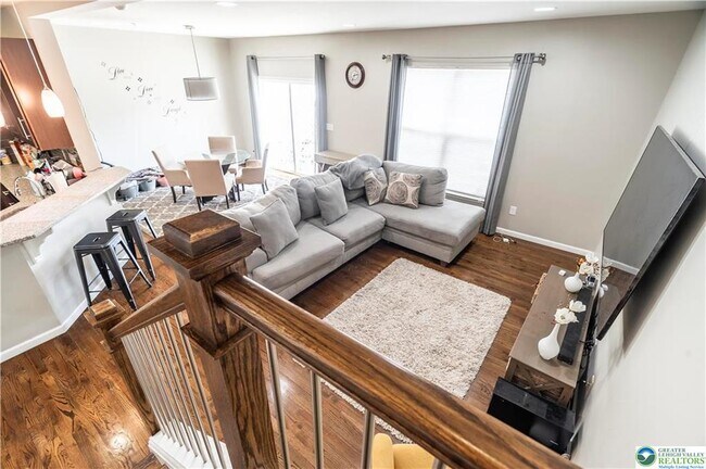 Building Photo - 5136 Dogwood Trail