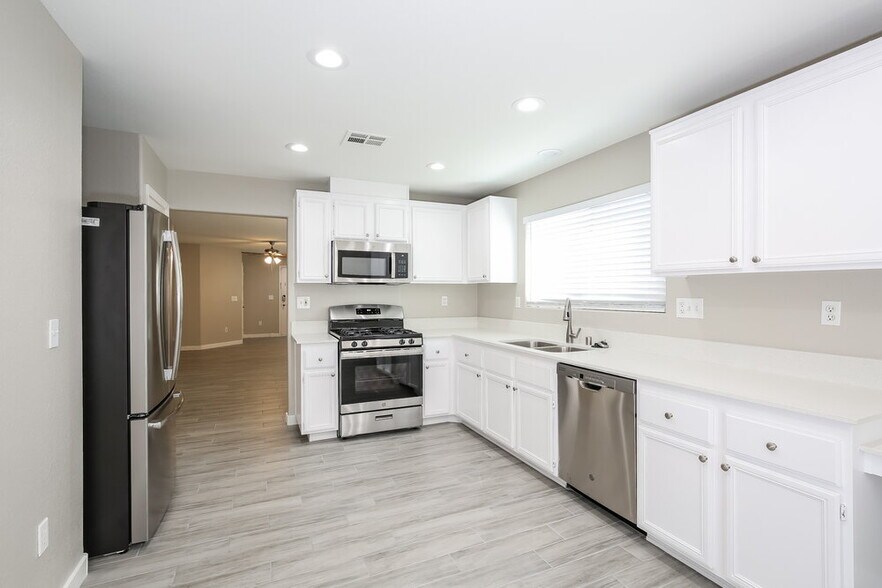 Building Photo - 6523 Copper Smith Ct