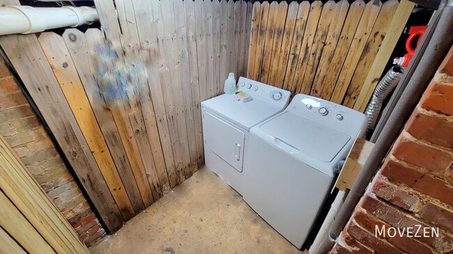 Building Photo - 514 S Boylan Ave