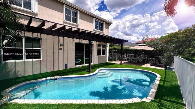Building Photo - 4411 Foxtail Ln