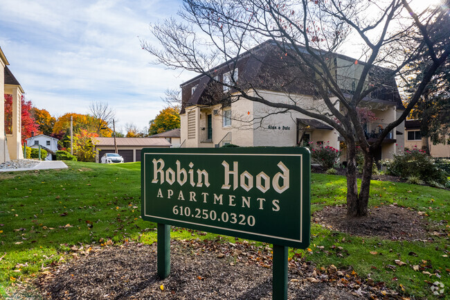 Primary Photo - Robin Hood Apartments