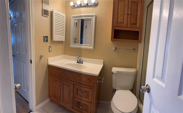 Building Photo - 2311 Balsam Dr