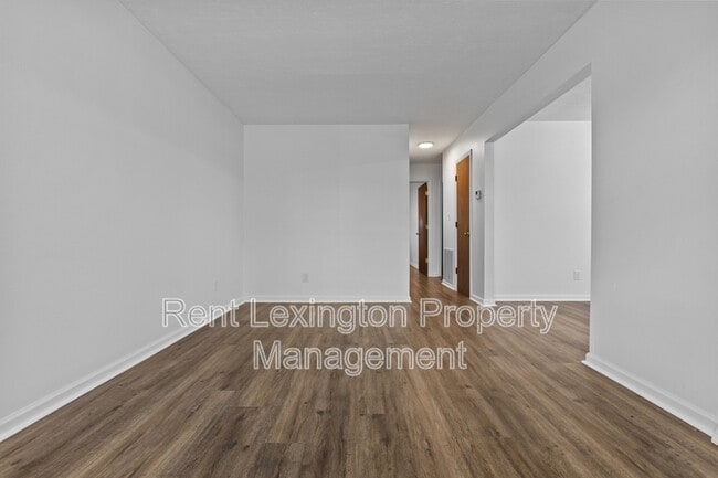 Building Photo - 4021 Victoria Way