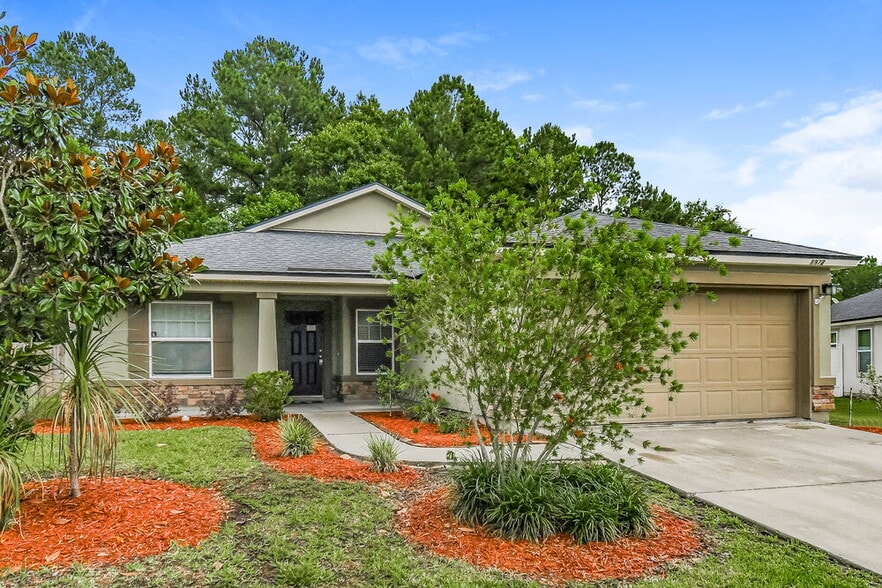 Primary Photo - 1972 Cherokee Cove Trail
