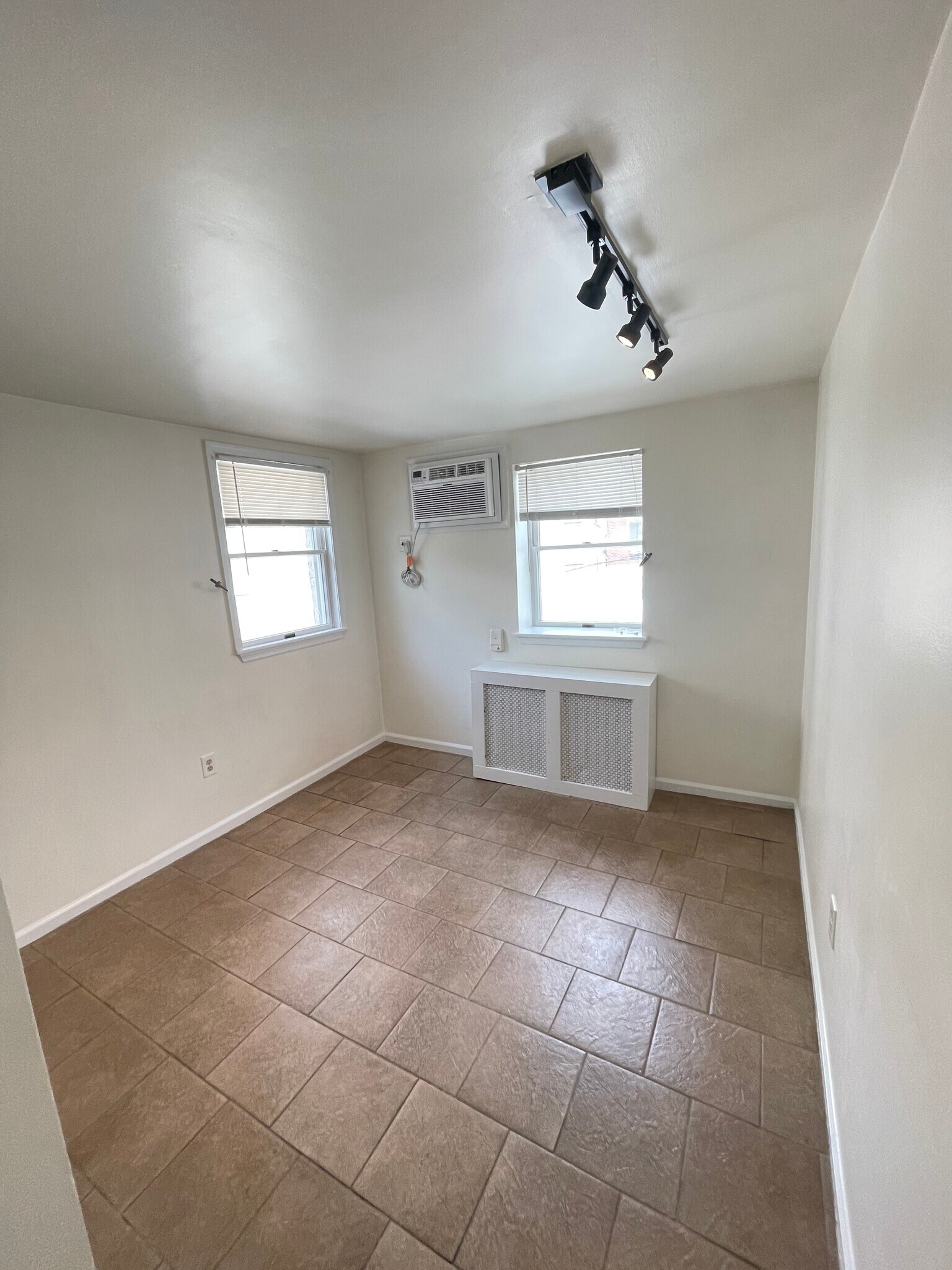 Building Photo - 1156 E Passyunk Ave