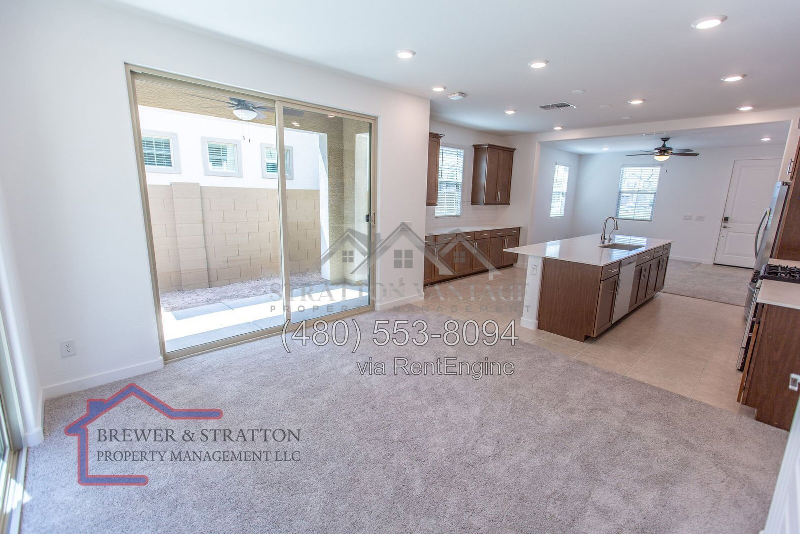 Building Photo - 1097 E Chapman Dr