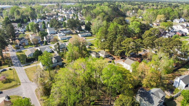 Building Photo - 5109 James St