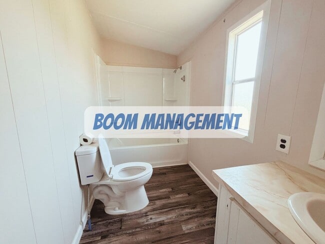 Building Photo - 176 Brookston Rd