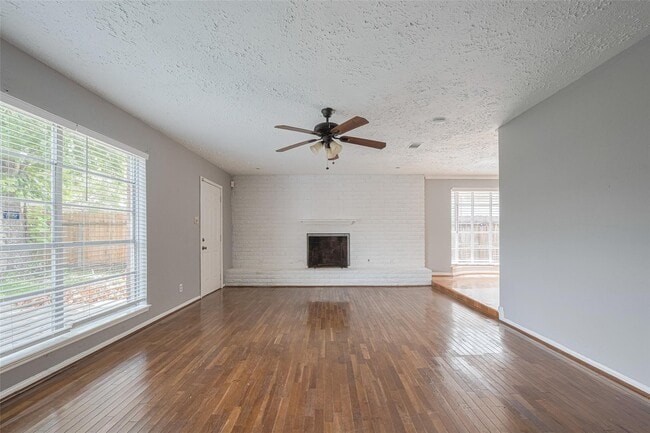 Building Photo - 10534 Evesborough Dr