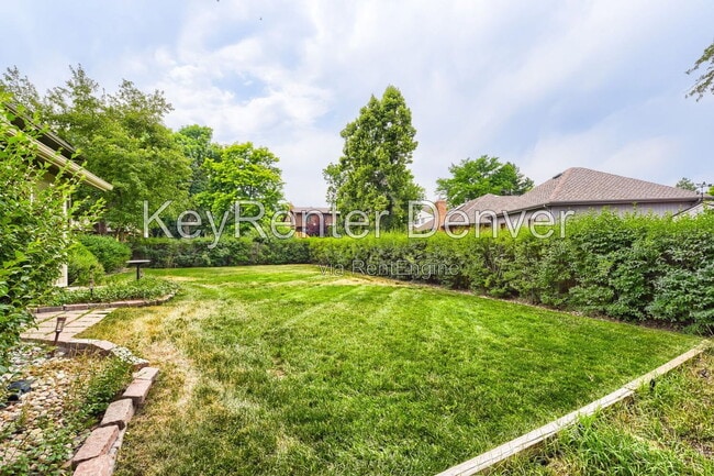 Building Photo - 8097 S Yukon Way