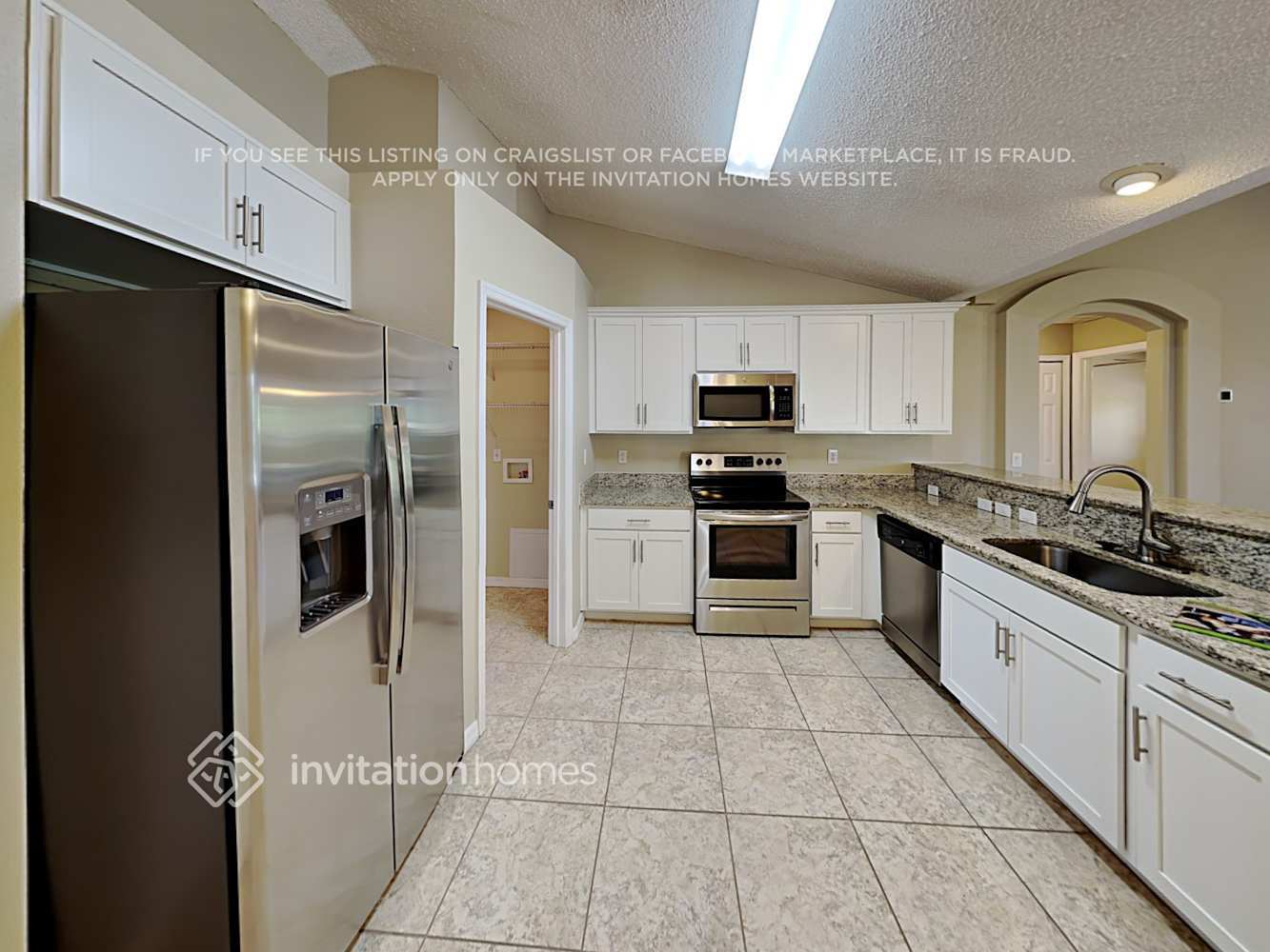 Building Photo - 1112 Juno Pl