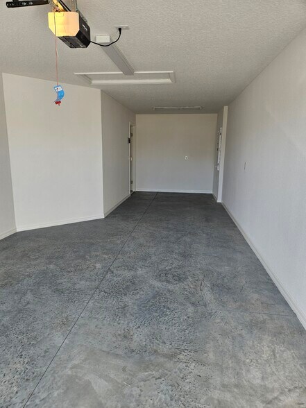 Garage - 2330 Hobkirk Loop