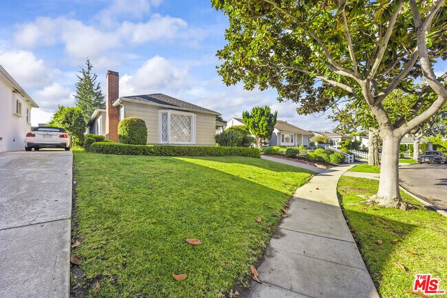 Building Photo - 5908 Abernathy Dr