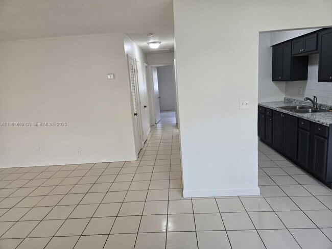 Building Photo - 4121 NW 30th Terrace