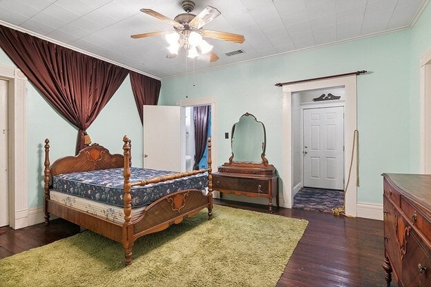 Building Photo - 250 N Main St