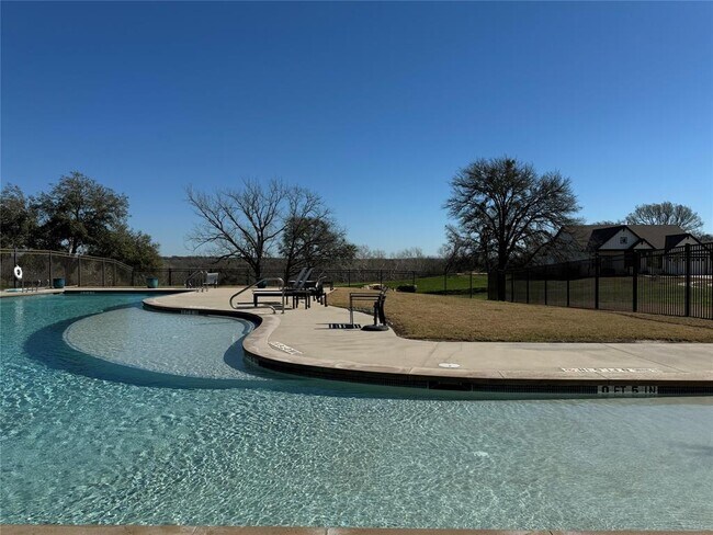 Building Photo - 122 Patrick Herndon Dr