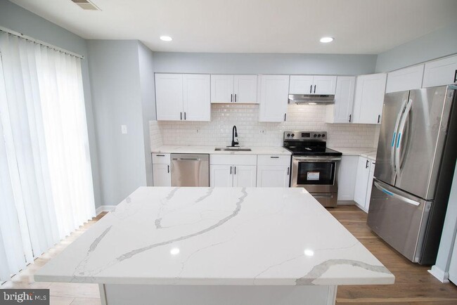 Building Photo - 11400 Appledowre Way