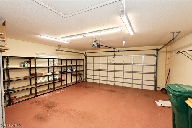 Building Photo - 5495 Freeport Ln