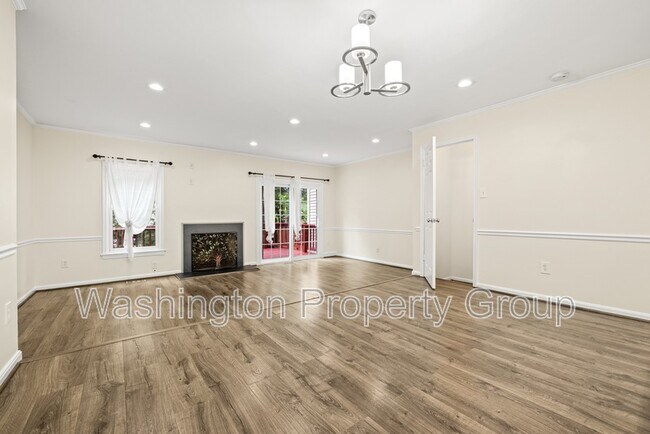 Building Photo - 4267 Fox Lake Dr
