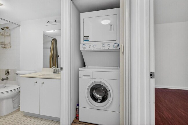 Building Photo - 12950 SW 13th St