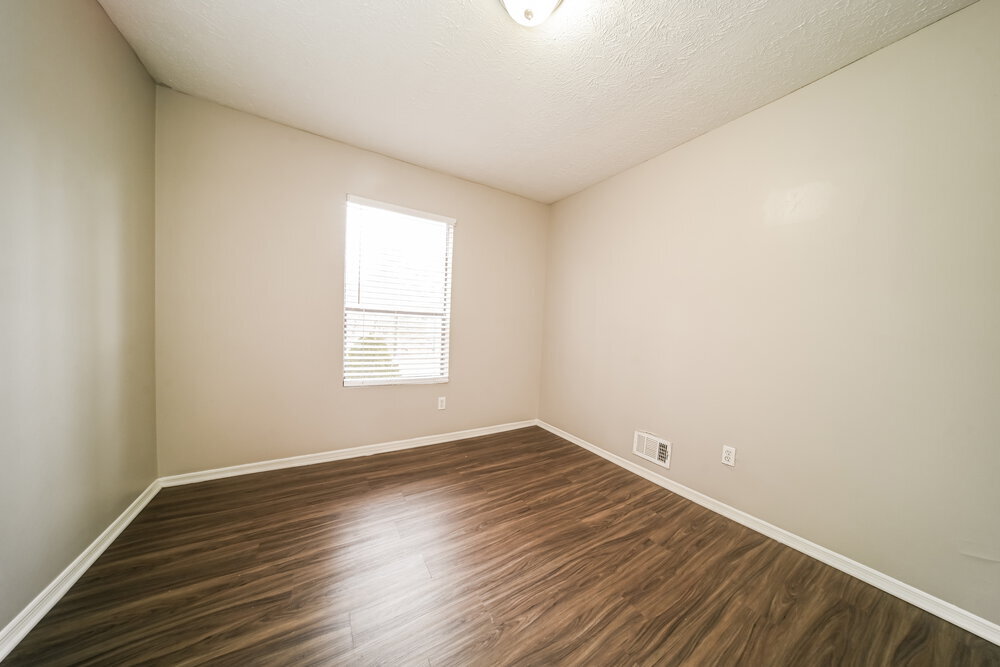 Building Photo - 2232 Doral Ct SW