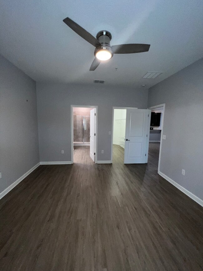 Building Photo - 3542 Fairwater Ct