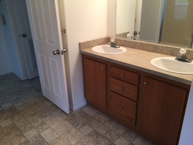 Building Photo - STATUS: PENDING APPLICATION- | R210B | $15...