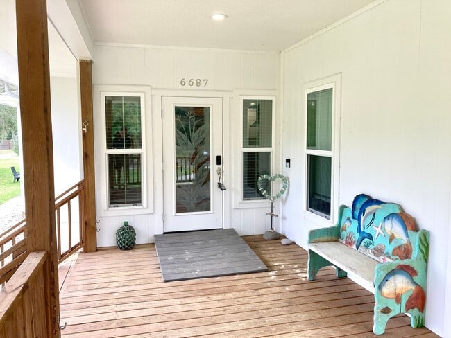 Building Photo - Tranquil Porch Retreat