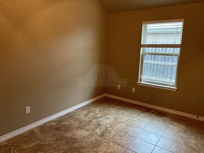 Building Photo - 406 Sladecek Dr