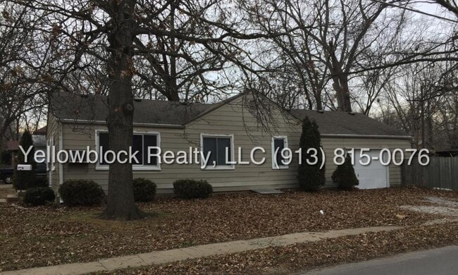Building Photo - 320 E 79th Terrace
