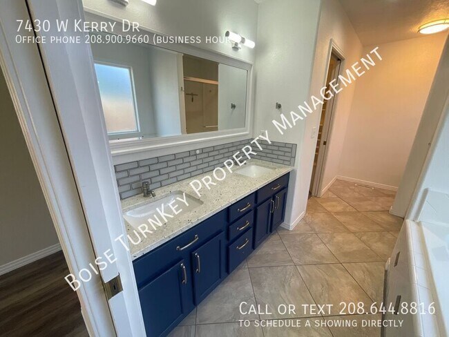 Building Photo - 7430 W Kerry Dr