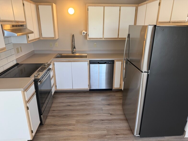 Kitchen - Rose City Center Apartments - 55 and Over