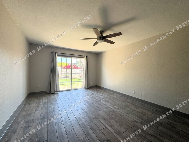 Building Photo - BEAUTIFULLY REMODELED 3 BEDROOM HOME WITH ...