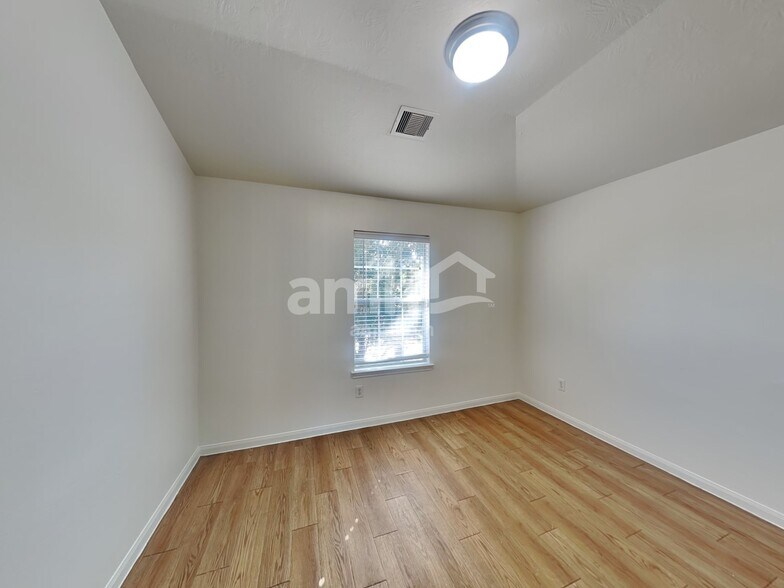 Building Photo - 19414 Dry Canyon Ct