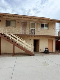 Building Photo - Furnished Studio Apartment in Midtown