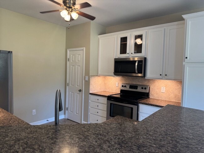 Building Photo - Welcome to Sterling Farms!