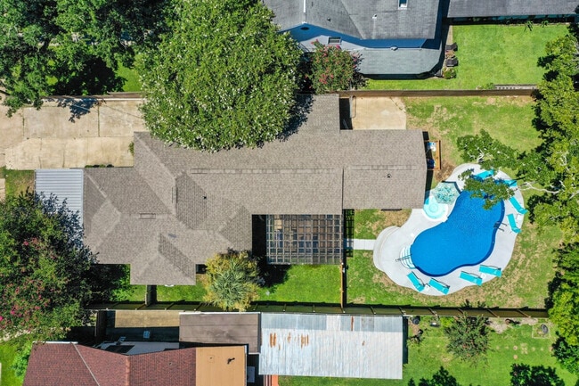 Building Photo - 134 Lee St