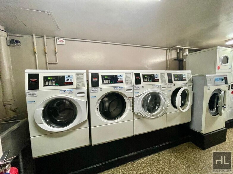 Building Photo - E 36th St | Alcove Studio | In-building laundry