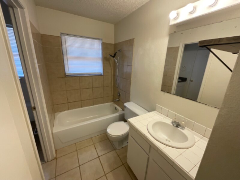 Building Photo - 4137 Beard Ave