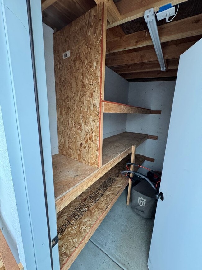 Building Photo - Beautifully remodeled 4 bedroom with ADU! PVT backyard, garage pets ok!