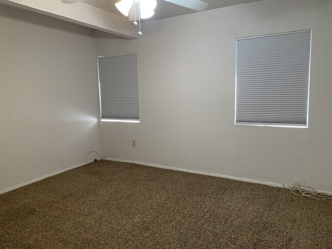 Building Photo - 741 S Allen St