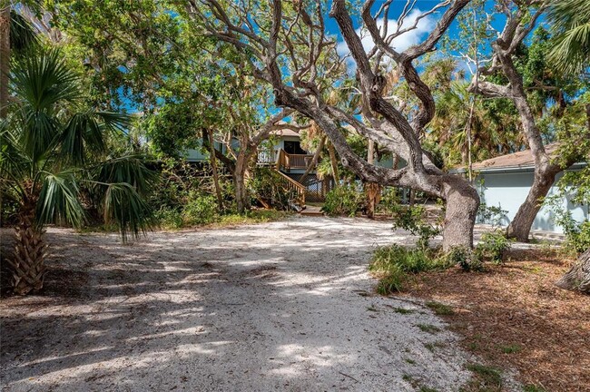 Building Photo - 6580 Manasota Key Rd