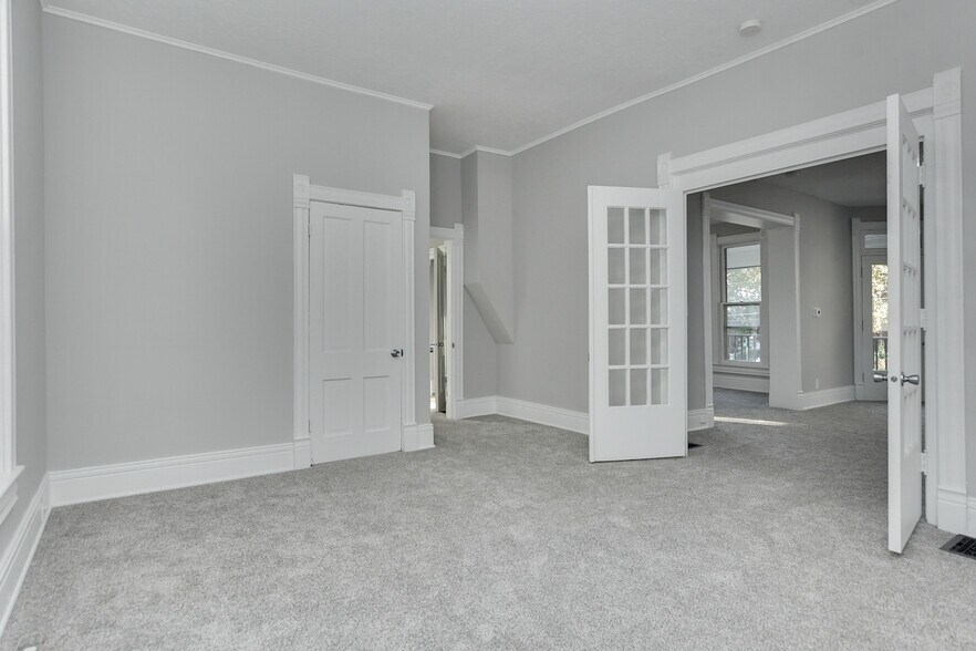 Building Photo - 403 Glen Ave