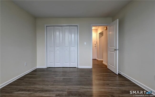 Building Photo - 91 Stowe Ave