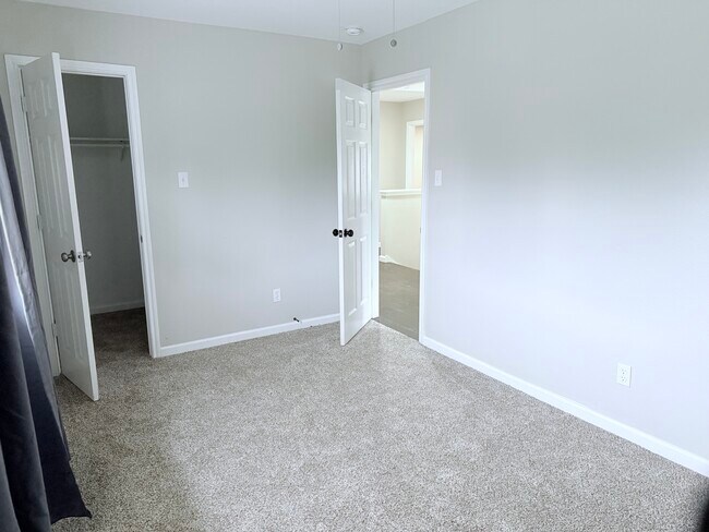Building Photo - 1037 Boxer Pass Dr