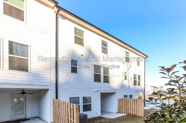 Building Photo - 120 Werner Brk Wy SW