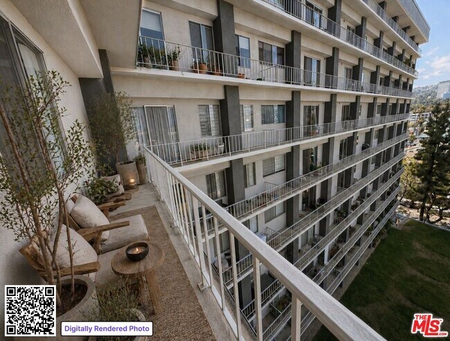 Building Photo - 100 S Doheny Dr