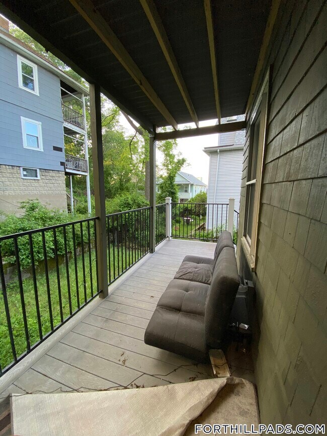 Building Photo - 31-33 Thornton St.